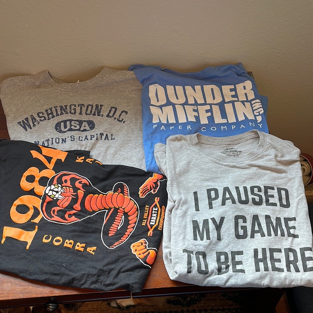 4 T-shirts